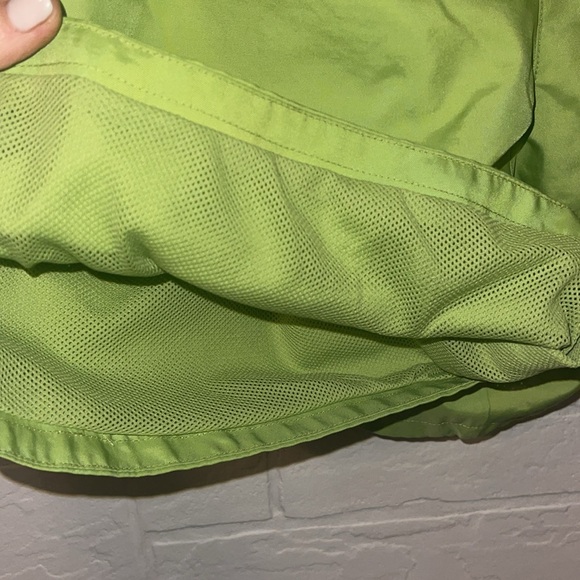 Nike Green Shorts - Picture 3 of 3